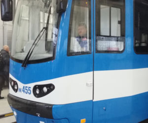 Tak wygląda nowoczesna myjnia dla krakowskich tramwajów i autobusów! [WIDEO, ZDJĘCIA, AUDIO]