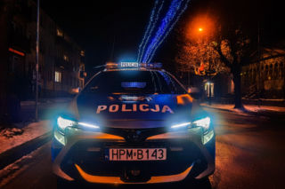 Pościg za pijanym kierowcą bez prawa jazdy. Do tego kolizja. Kwota mandatu może być zawrotna