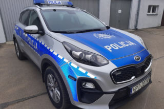 Nowy radiowóz w Kętrzynie. Jest gwiazda z hasłem „Pomagamy i Chronimy”