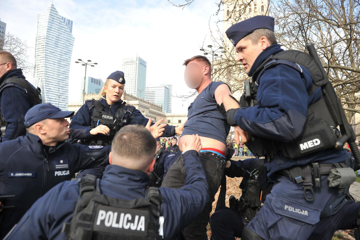 Protest Rolników w Warszawie, gorąco pod PKiN