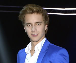 MACIEJ MUSIAŁ