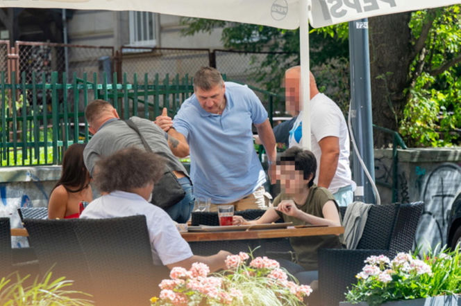 Gołota ze znajomymi