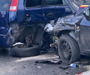 Koszmarny wypadek na Radzymińskiej. Trzy auta rozbite, kierowca w szpitalu