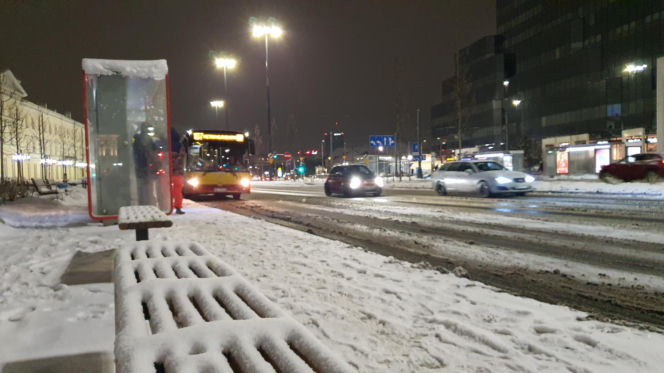 Zima w Warszawie, jakiej nie było od dawna! Służby nie nadążają z odśnieżaniem. Zobacz zdjęcia