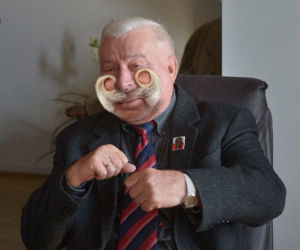 Wałęsa: wąsy z fantazją