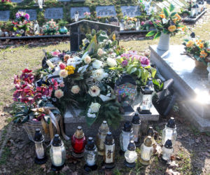 Tajemnicza śmierć i pogrzeb w sekrecie. Znany prokurator Jerzy Hop i jego syn nie żyją. Ostatnie pożegnanie