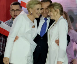 Agata Duda, Kinga Duda. Damy w bieli.