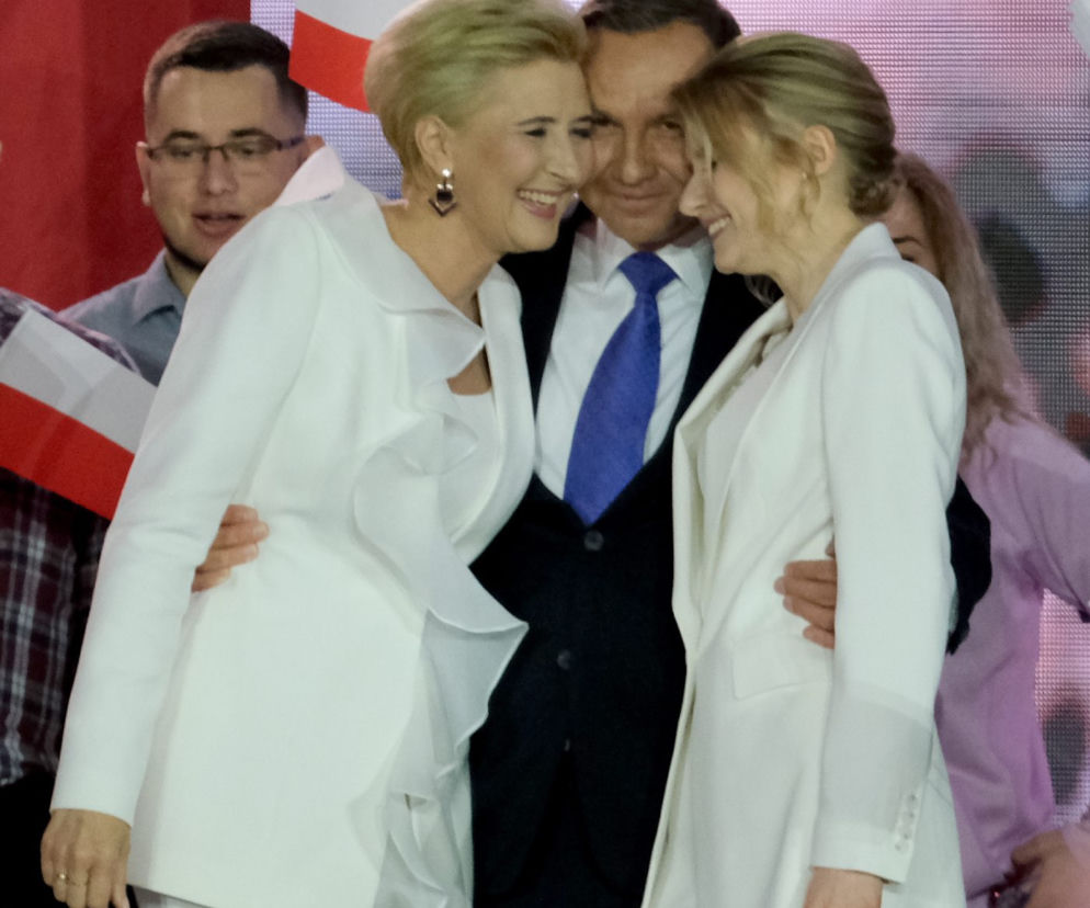 Agata Duda, Kinga Duda. Damy w bieli.