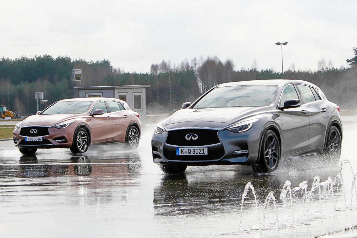 Infiniti Q30 na Torze Jastrząb 