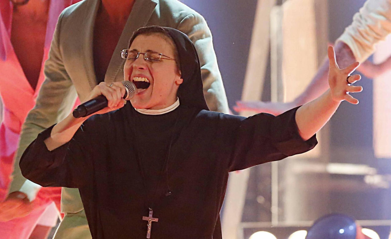 Cristina Scuccia w 2014 roku wygrała The Voice i została okrzyknięta przebojową zakonnicą.