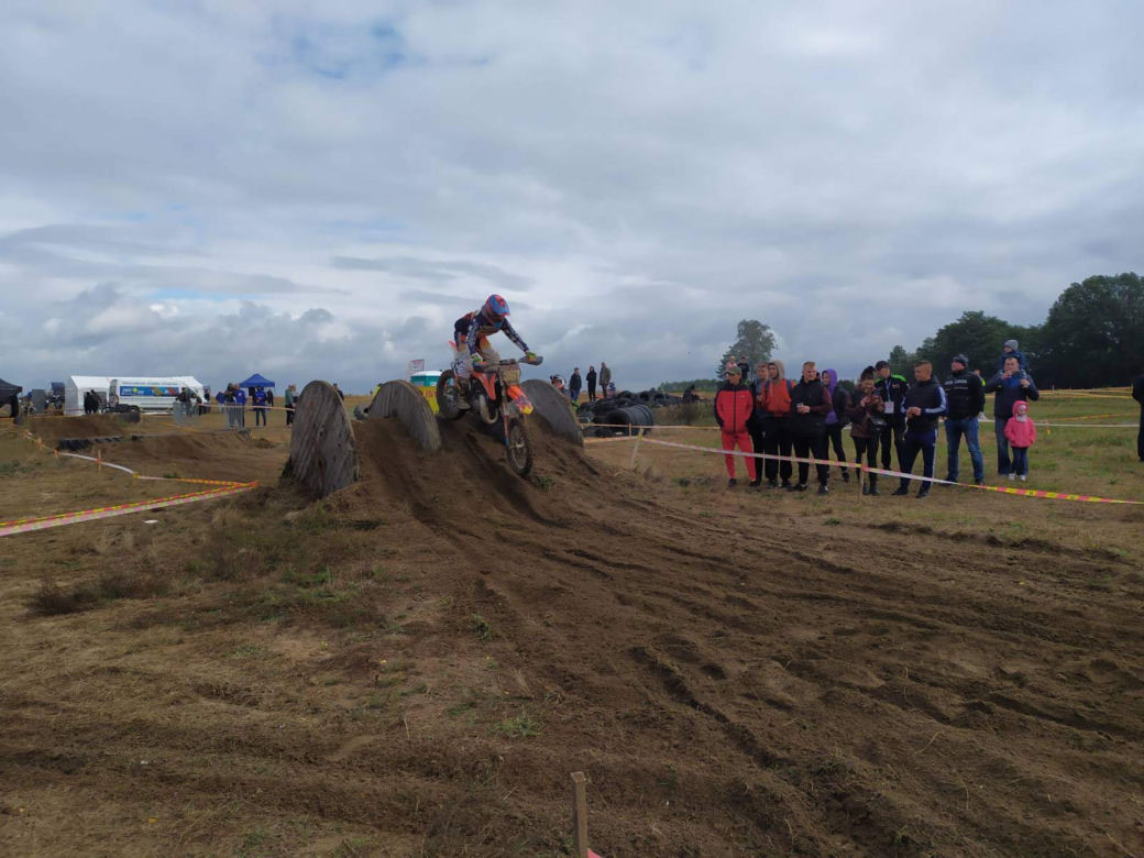 ZOBACZ ZDJĘCIA z III rundy mistrzostw okręgu warszawskiego Cross Country w Czerniejewie