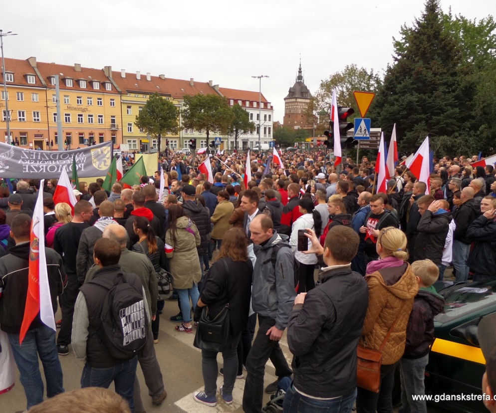 Gdańsk: Manifestacja przeciwko uchodźcom w Polsce.