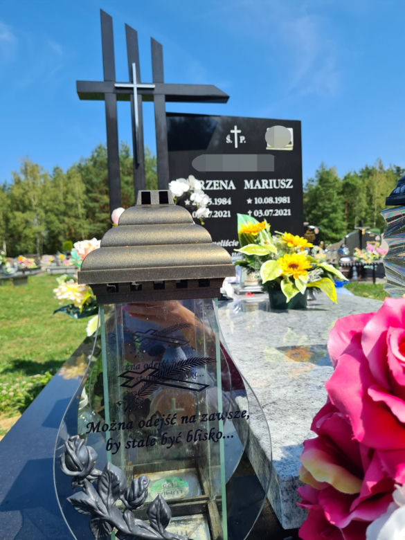 Przędzel: Grób Marzeny i Mariusza rok po tragedii w Jamnicy