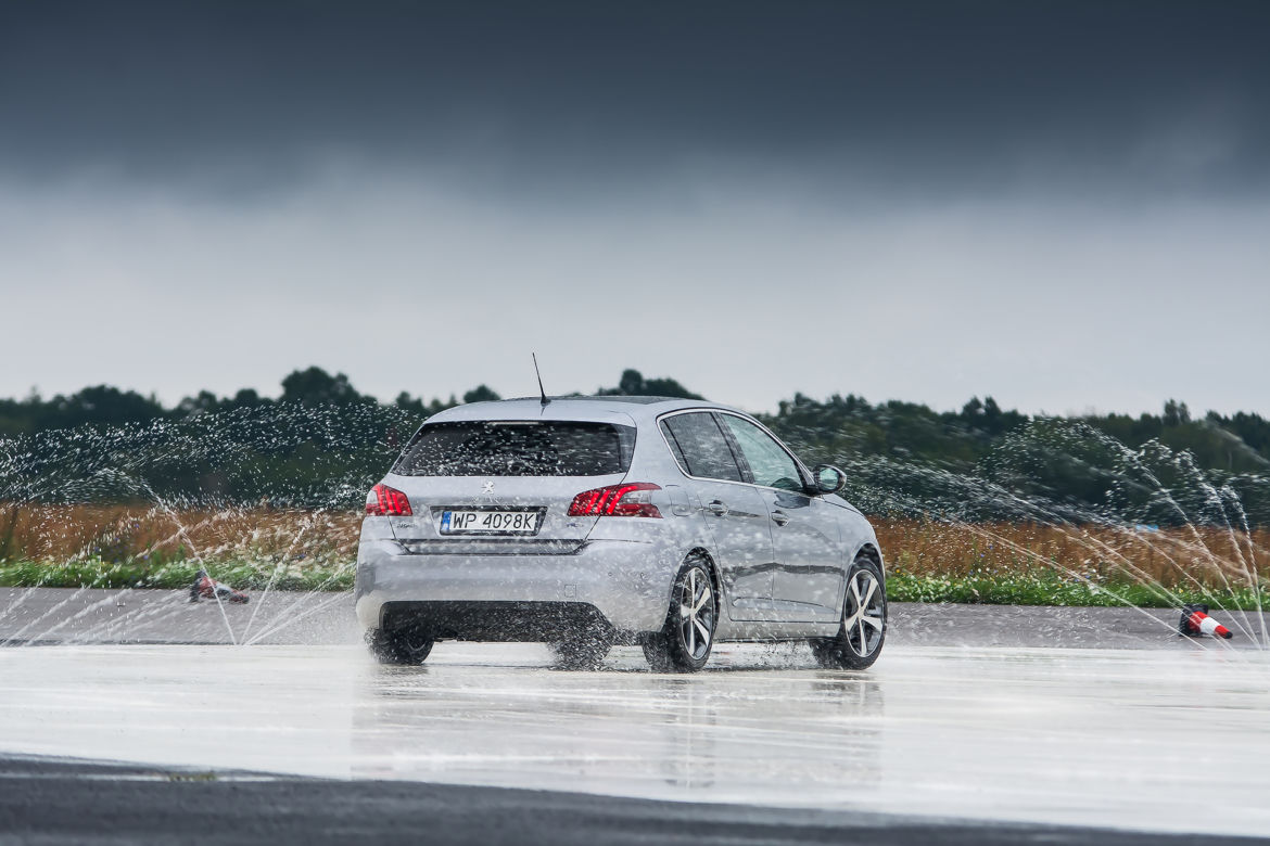 Peugeot 308 FL 1.6 BlueHDI Business Line