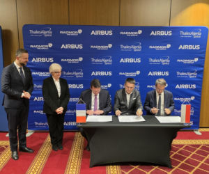 Airbus Defence and Space, Thales Alenia Space i RADMOR łączą siły w celu budowy polskiego satelity wojskowego