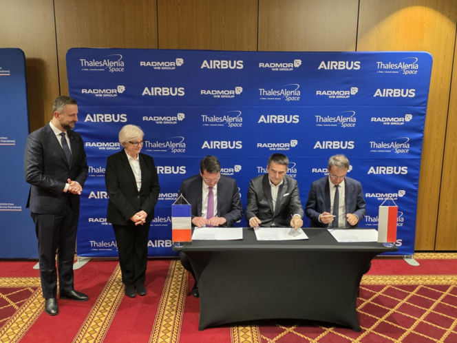 Airbus Defence and Space, Thales Alenia Space i RADMOR łączą siły w celu budowy polskiego satelity wojskowego