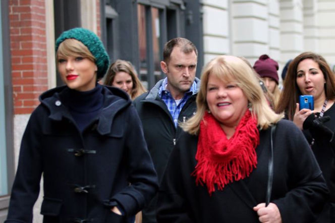 Taylor Swift z matką