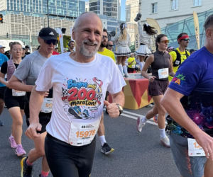 Najstarszy rekordzista ma 76 lat, najmłodszy - 50. Dlaczego młodsi żołnierze nie biegają w maratonach?