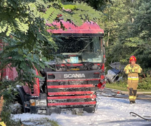 Śmiertelny wypadek w Wesołej. Czołowe zderzenie z ciężarówką 