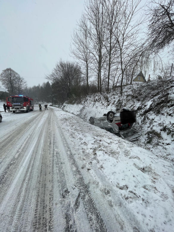 Śnieżyca w Świętokrzyskiem. Były wypadki i kolizje