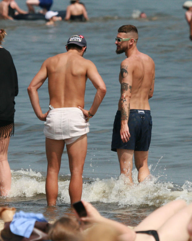  Bartosz Bereszyński i Mateusz Klich smażą się na plaży