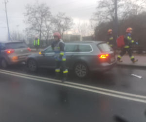 Wypadek na wiadukcie obok Zawiszy w Bydgoszczy! [ZDJĘCIA]