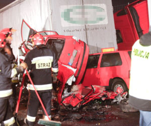 Śląskie: Karambol ok. 80 aut na drodze do Cieszyna. Zginęła jedna osoba. Trasa S1 zablokowana