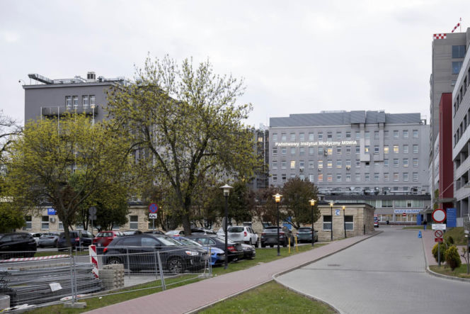 Andrzej Poczobut już w Warszawie. Jest w szpitalu MSWiA na badaniach lekarskich