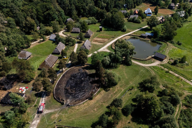 Krzyż przetrwał inferno. Zadziałała opatrzność?