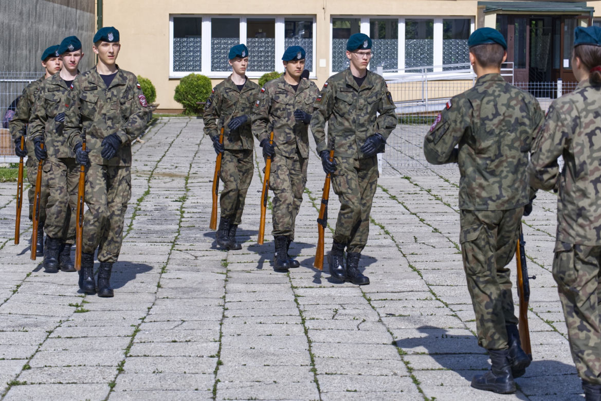 Uczniowe ZS nr2 przygotowują się do finału Przeglądu Musztry Klas Mundurowych