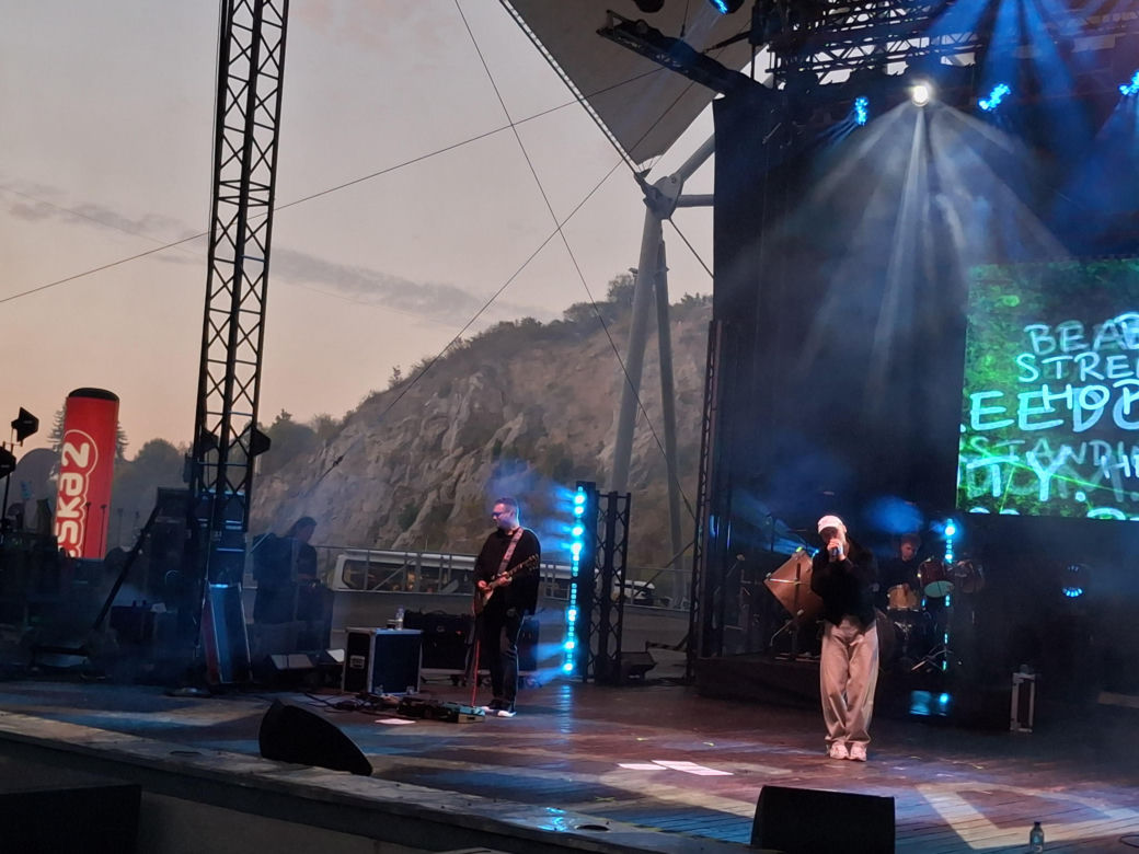 PGS Rock Festival na Kadzielni. Tłumy fanów śpiewały z LemON-em i Ewą Farną