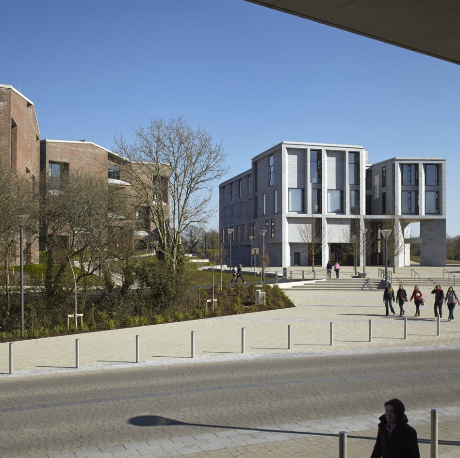 Grafton Architects: Yvonne Farrell i Shelley McNamara z Pritzker Prize 2020 [GALERIA]