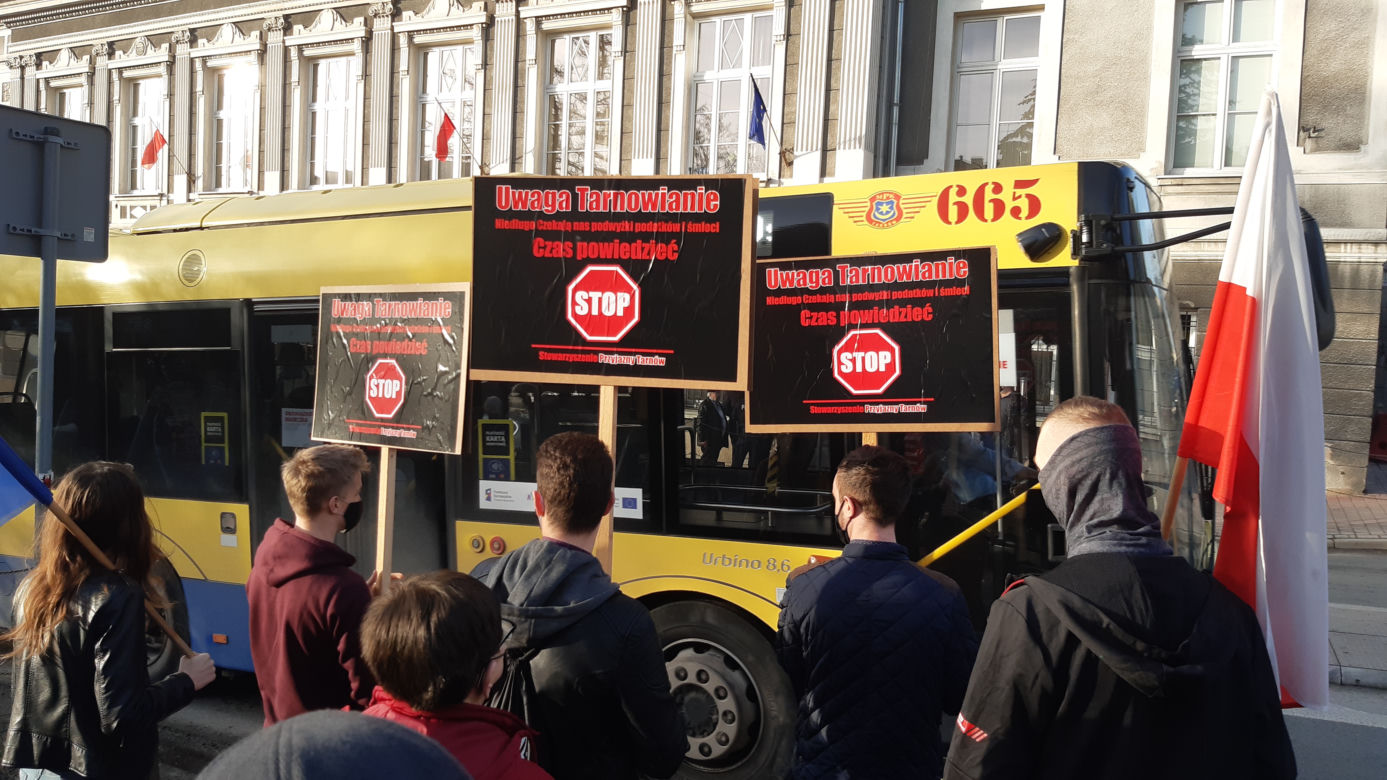 Stop podwyżkom za wodę! Uliczny protest mieszkańców Tarnowa