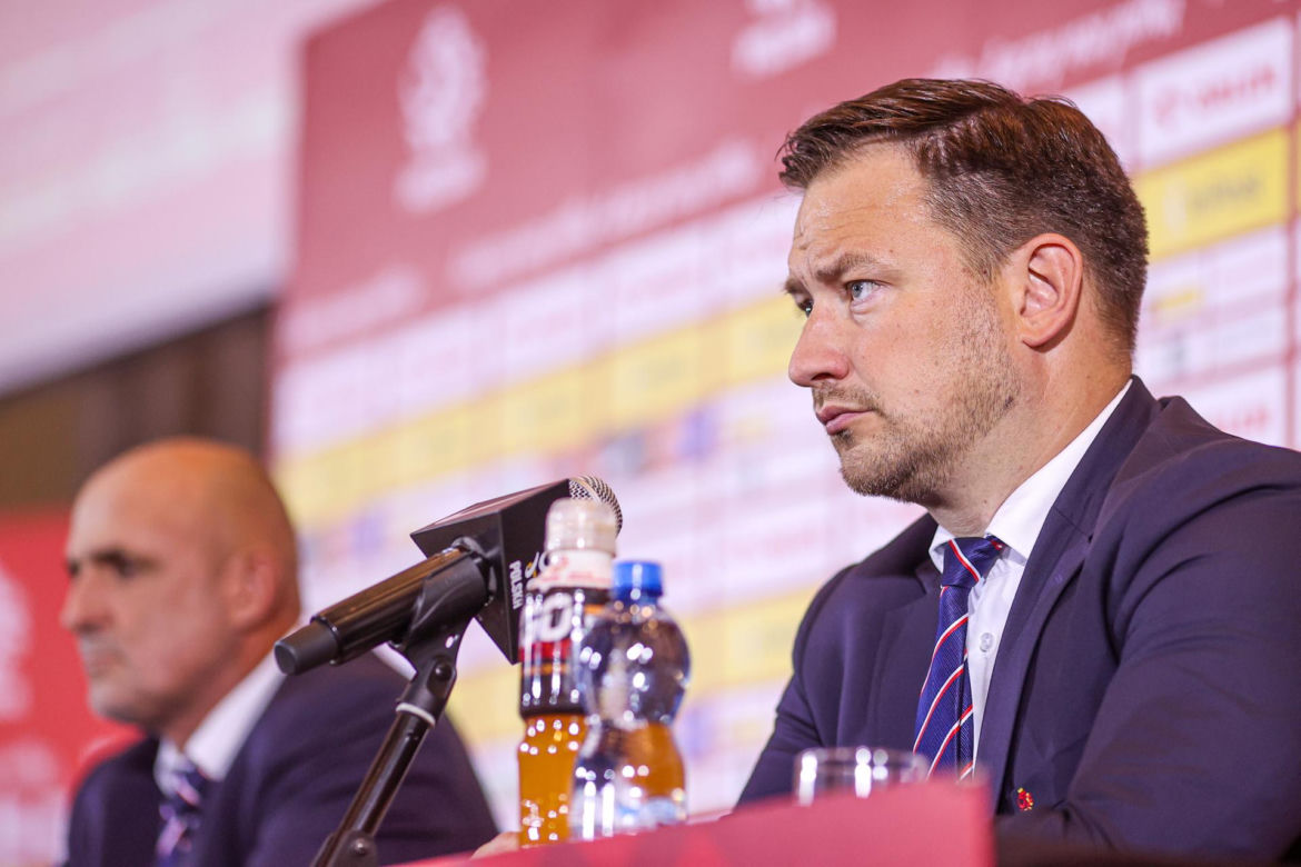PZPN się odmłodził. Co za przemiana prezesa Kuleszy i sekretarza Wachowskiego!