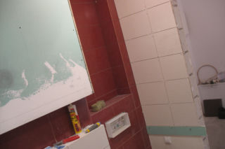 Jak wyczyścić fugi w łazience? Sprawdzone domowe sposoby