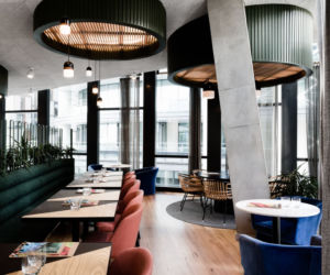 Tropikalne wnętrze restauracji w Sydney 