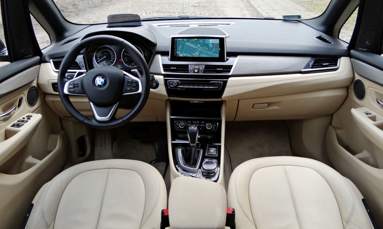 BMW serii 2 Active Tourer 218d AT