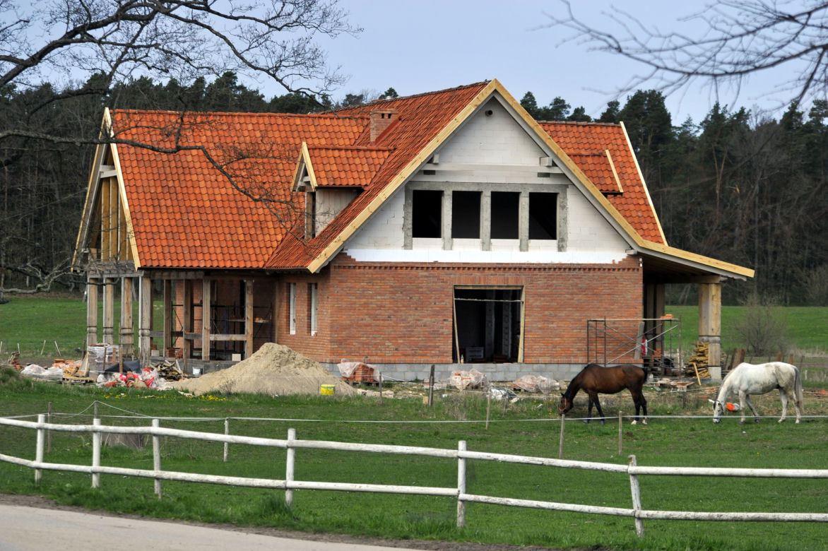 Kraśko buduje dom na Mazurach 