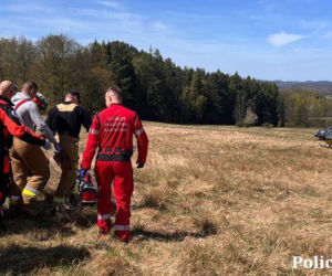 Dramatyczny wypadek paralotniarza na Dolnym Śląsku. Akcja ratunkowa na Górze Szybowcowej