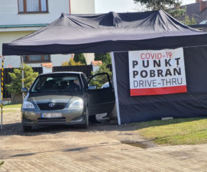 Gigantyczne kolejki do testów na koronawirusa w Warszawie. System tego nie wytrzyma?