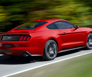 nowy Ford Mustang 2015
