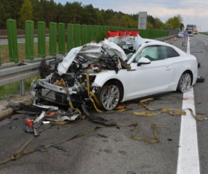 Wypadek na A1 w Kujawsko-Pomorskiem. Pasażer audi zginął w Kuczku