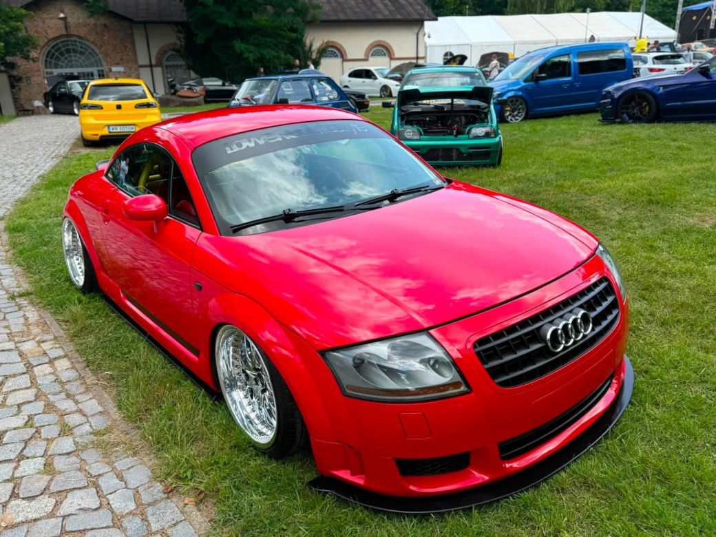 Ryk silników pod Wielkim Piecem! Star Cars Party Vol. 2 w Starachowicach – to musisz zobaczyć w ten weekend
