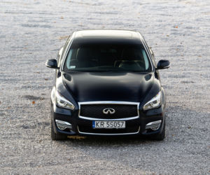 Infiniti Q70h Premium Tech