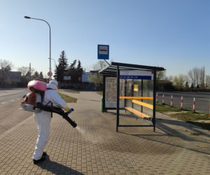 Kalisz walczy z koronawirusem! Trwa dezynfekcja miasta! [ZDJĘCIA] 