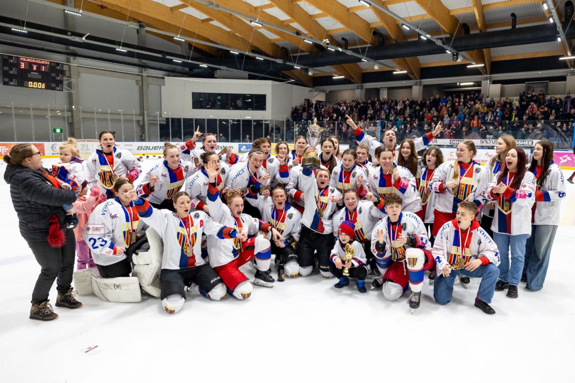 Hokeistki Polonii Bytom pokonały Kojotki Naprzód Janów Katowice ZDJĘCIA