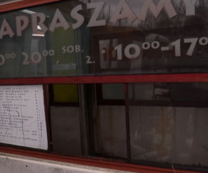 Cmentarzysko food trucków w Warszawie