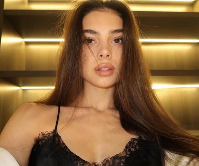 Dariane Row, piękna DZIEWCZYNA Sebastiana Szymańskiego