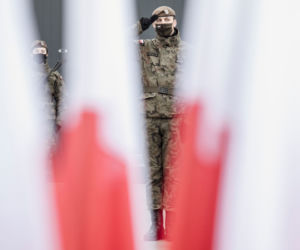 Przysięga terytorialsów w Jarosławiu. 14 kobiet założyło mundur [ZDJĘCIA]