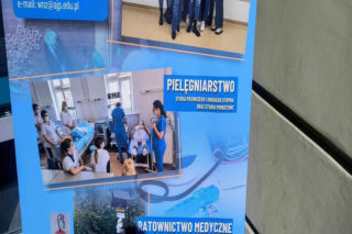 AJP walczy z czarną dziurą na pielęgniarskim rynku
